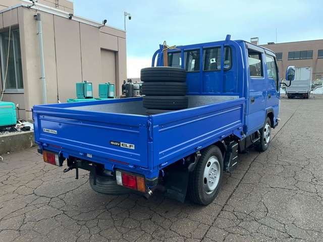 Isuzu Elf 3
