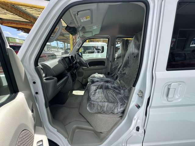 Mitsubishi Minicab Van 5
