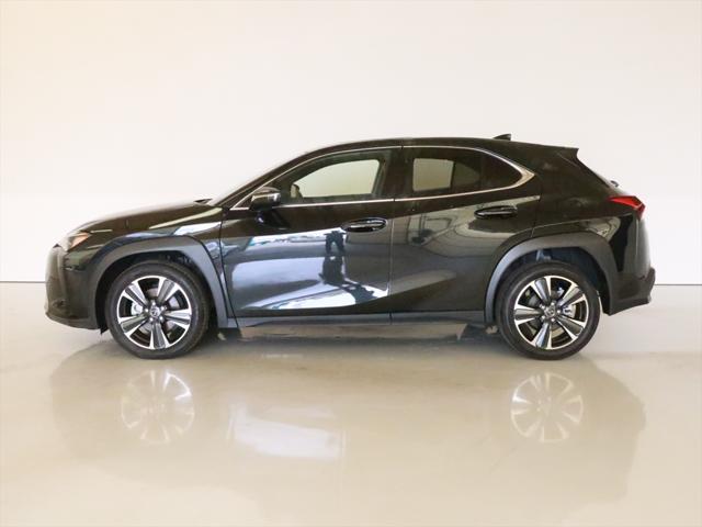 Lexus UX 5