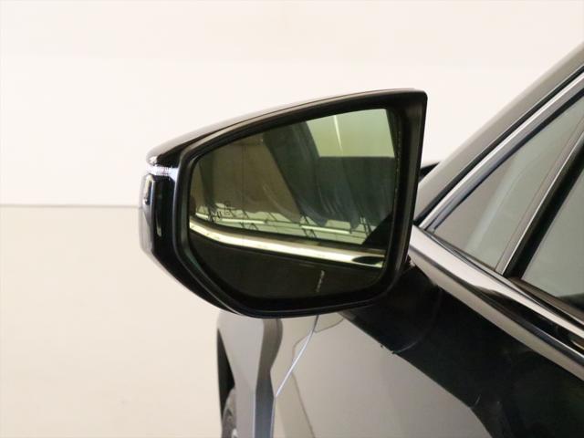 Lexus UX 6