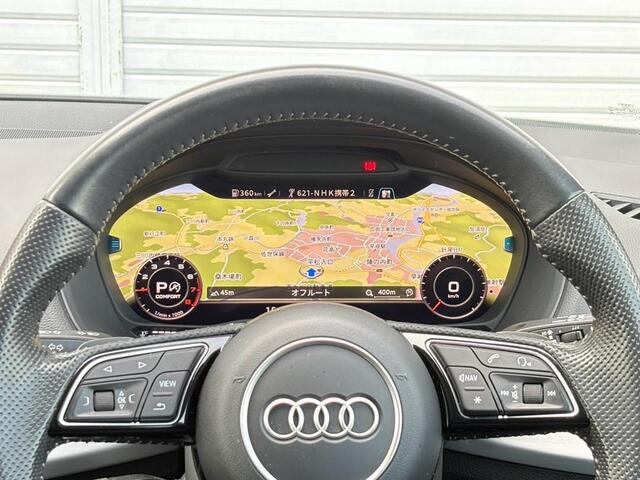Audi Q2 12