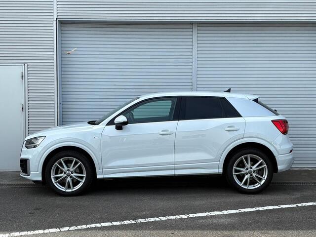 Audi Q2 3