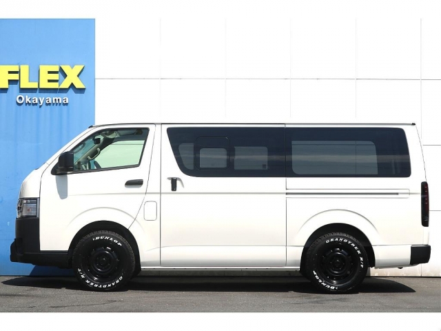 Toyota Hiace Van 3