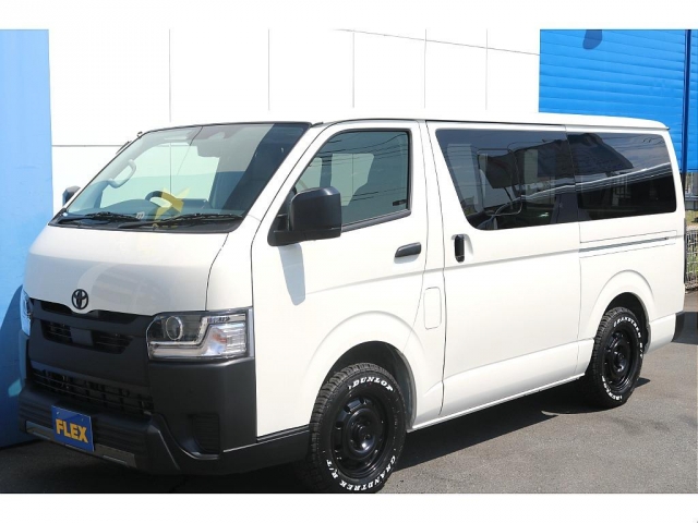 Toyota Hiace Van 6