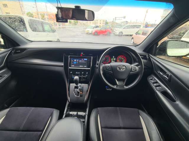 Toyota Harrier 2
