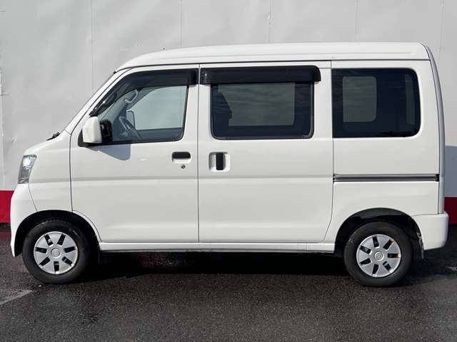 Daihatsu Hijet Cargo 11