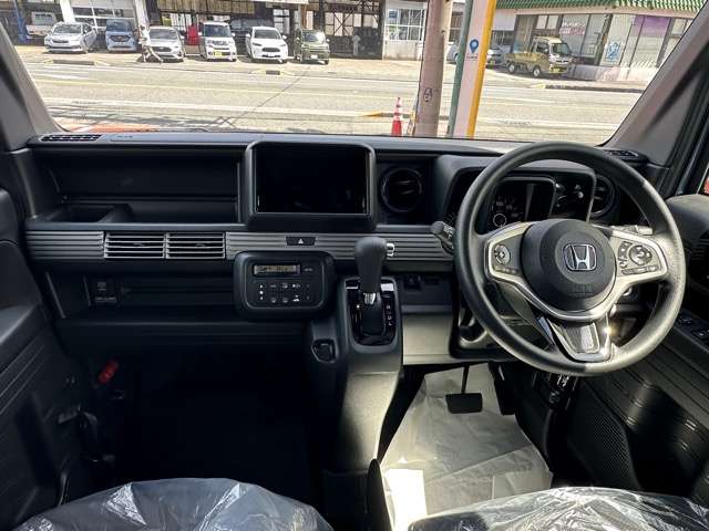 Honda N-VAN 7