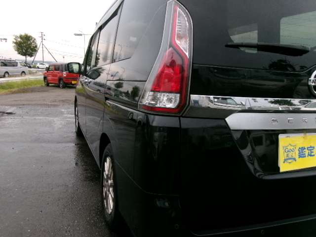 Nissan Serena 12