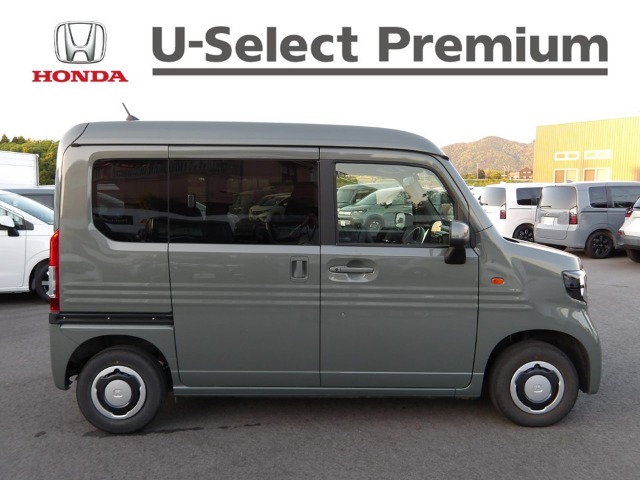 Honda N-VAN 8