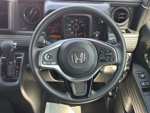 Honda N-VAN 9