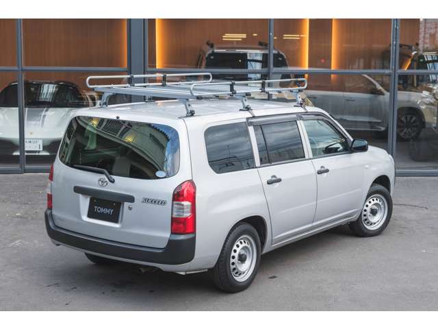 Toyota Succeed Van 5