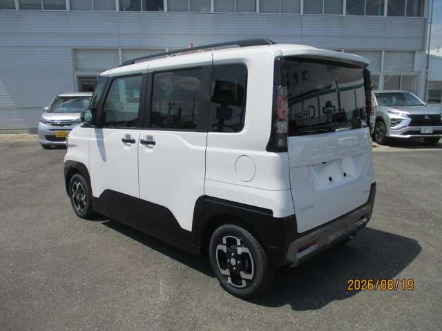 Mitsubishi Delica Mini 12
