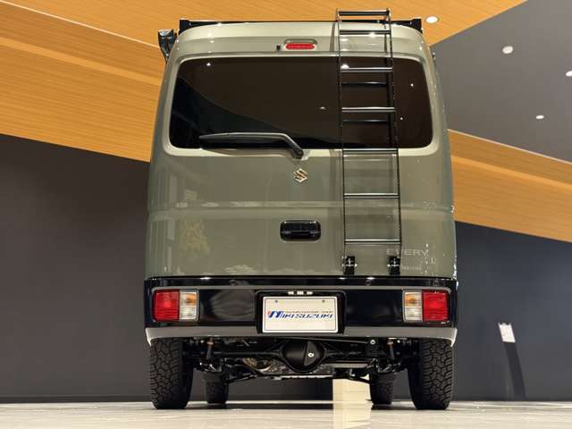 Suzuki Every 13