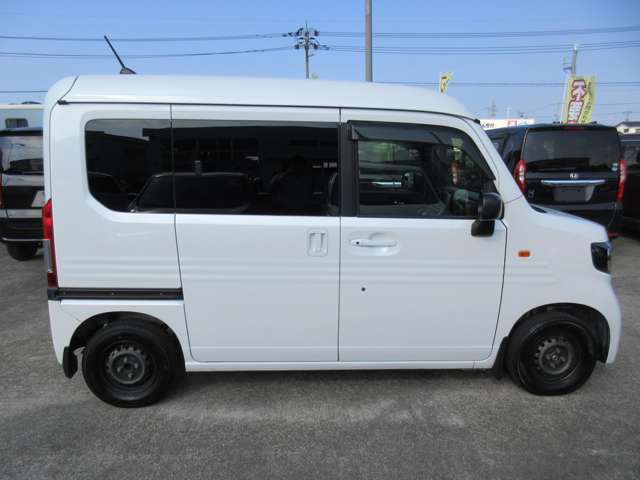 Honda N-VAN 10