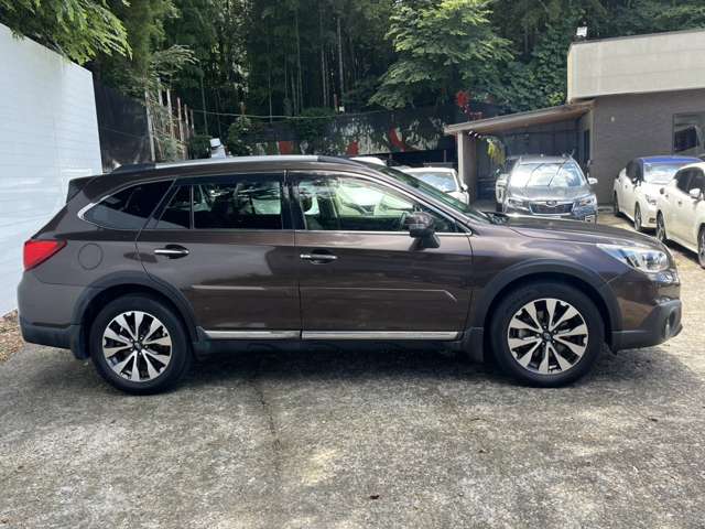 Subaru Legacy Outback 6