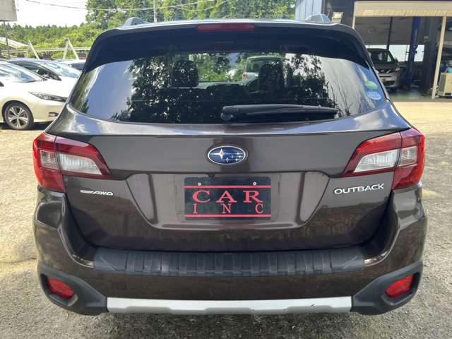 Subaru Legacy Outback 8