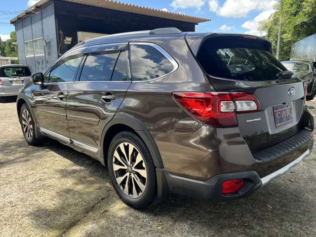 Subaru Legacy Outback 9