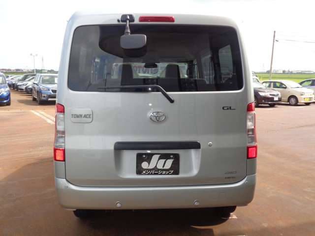 Toyota Town Ace Van 5