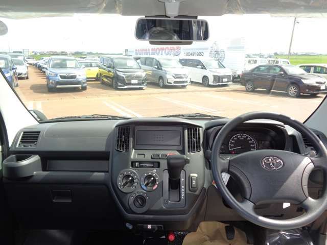 Toyota Town Ace Van 8
