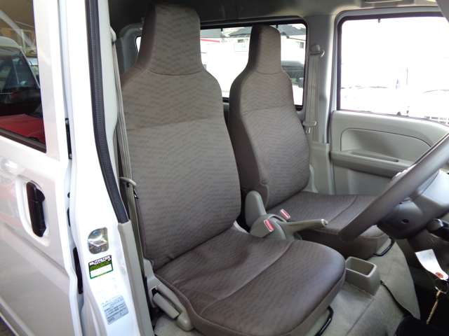 Nissan NV100 Clipper 12