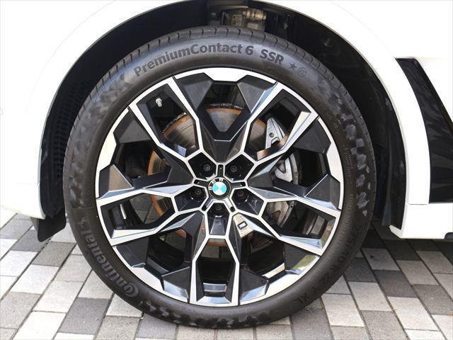 BMW X7 9