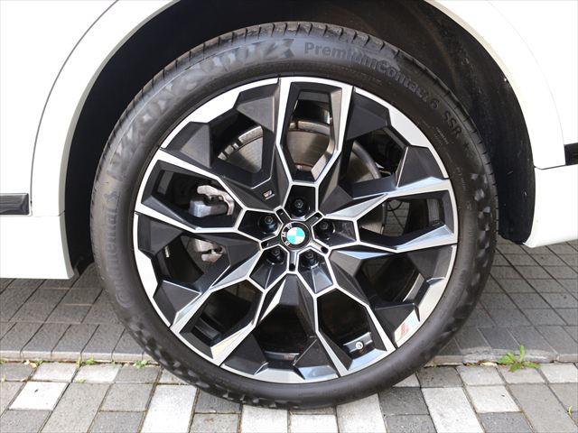 BMW X7 10