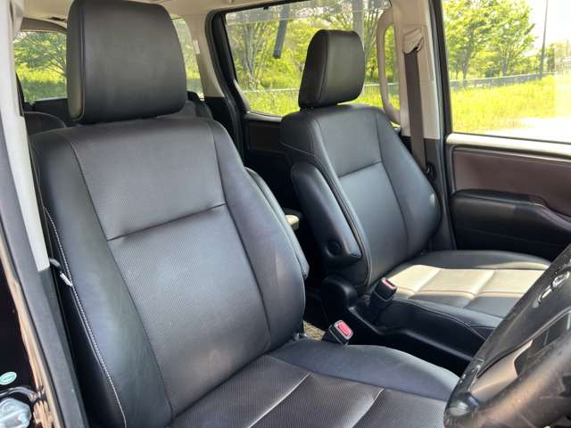 Toyota Esquire 11