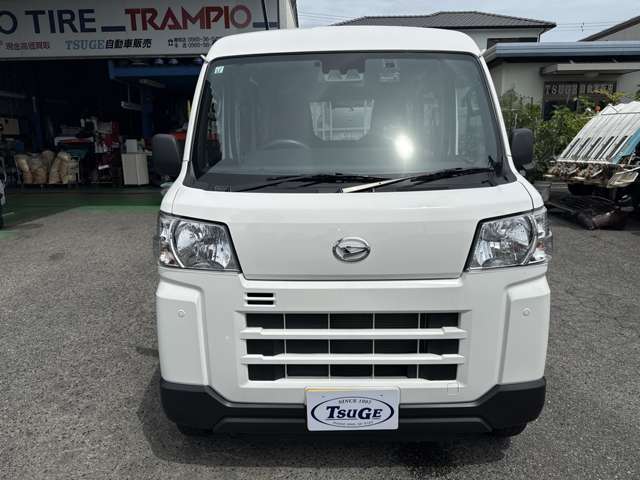 Daihatsu Hijet Cargo 2