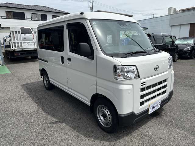 Daihatsu Hijet Cargo 3
