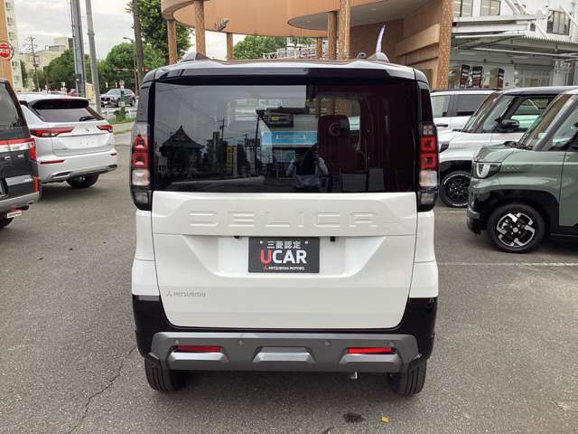 Mitsubishi Delica Mini 4