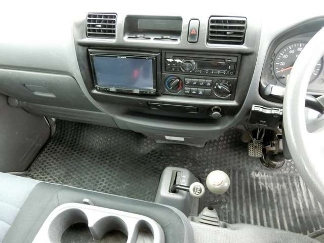 Mazda Bongo Truck 12