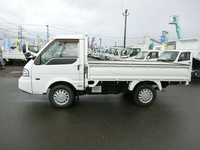 Mazda Bongo Truck 3