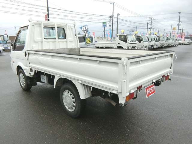 Mazda Bongo Truck 4