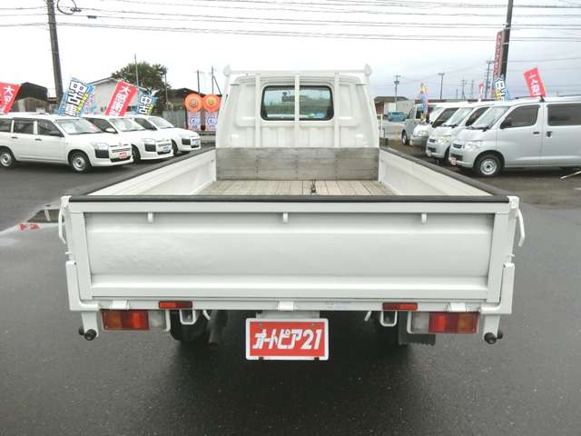 Mazda Bongo Truck 5