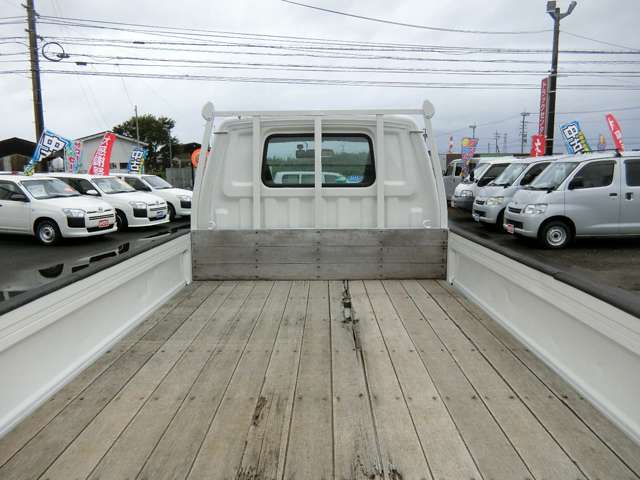 Mazda Bongo Truck 7