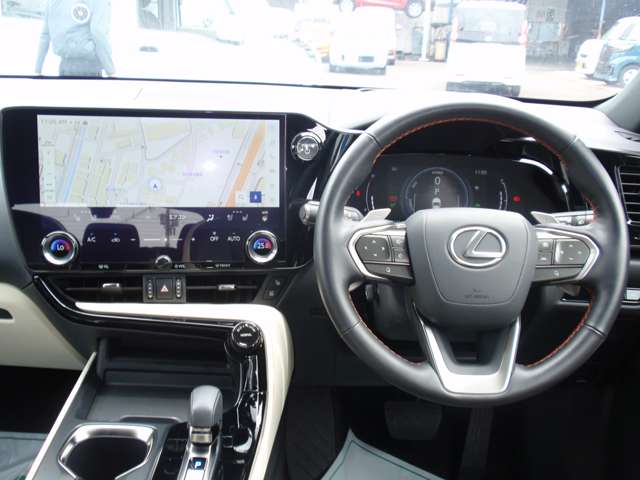 Lexus NX 2
