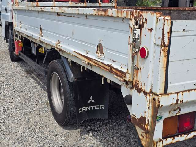 Mitsubishi Fuso Canter 10