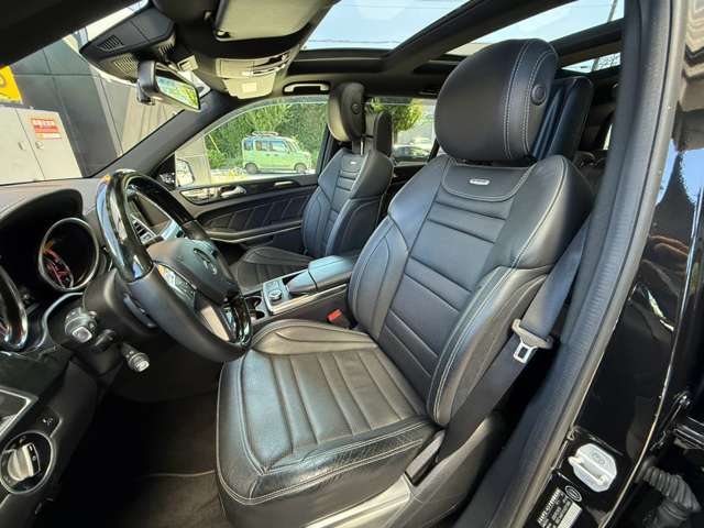 Mercedes-Benz GL-Class 11
