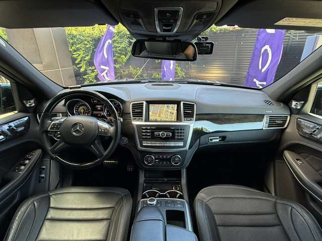 Mercedes-Benz GL-Class 3