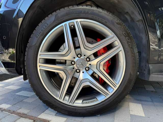 Mercedes-Benz GL-Class 5