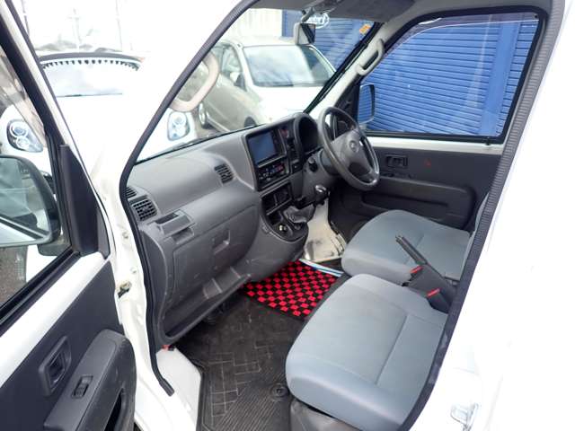 Daihatsu Hijet Deck Van 12