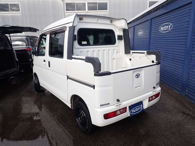Daihatsu Hijet Deck Van 8