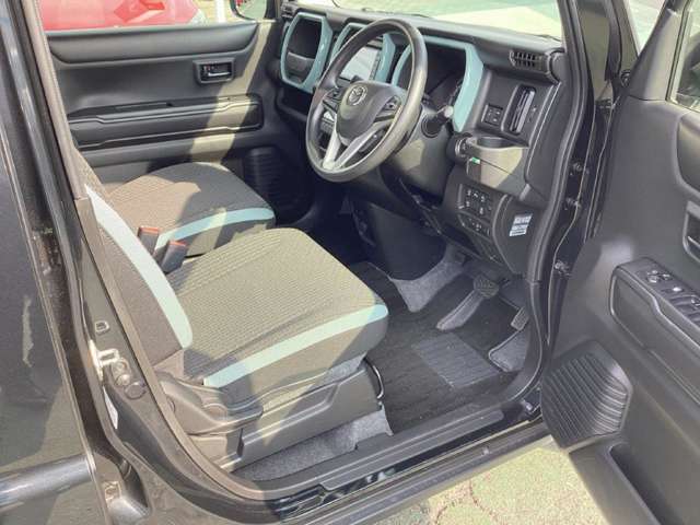 Mazda Flair Crossover 10