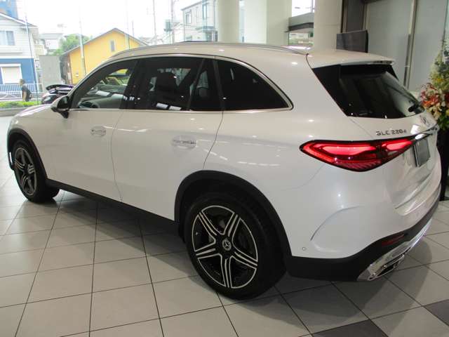 Mercedes-Benz GLC 10