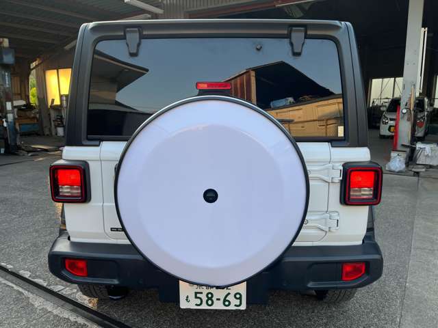 Jeep Wrangler 6