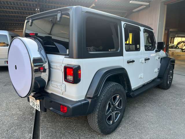 Jeep Wrangler 7