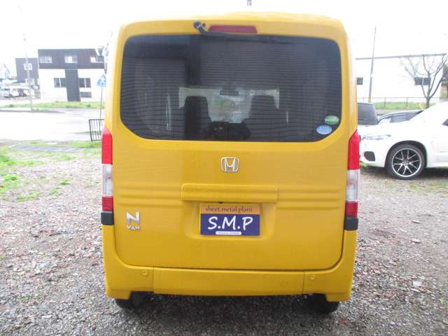 Honda N-VAN 8