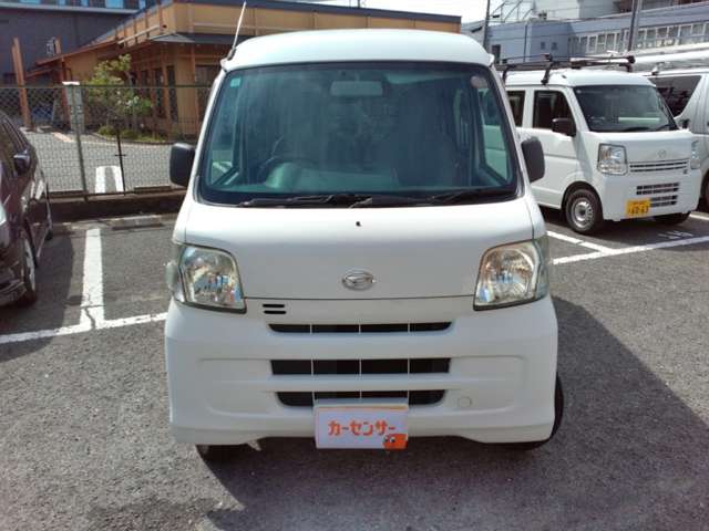 Daihatsu Hijet Cargo 2