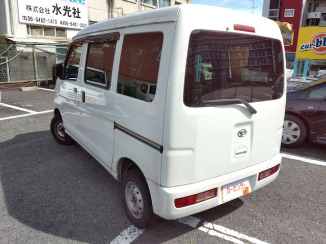 Daihatsu Hijet Cargo 3