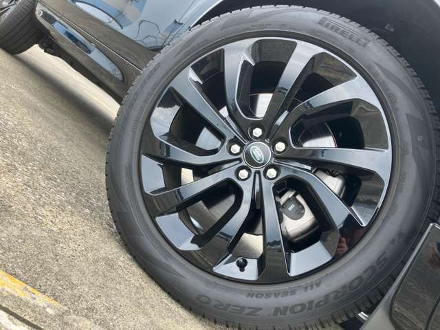 Land Rover Discovery Sport 6